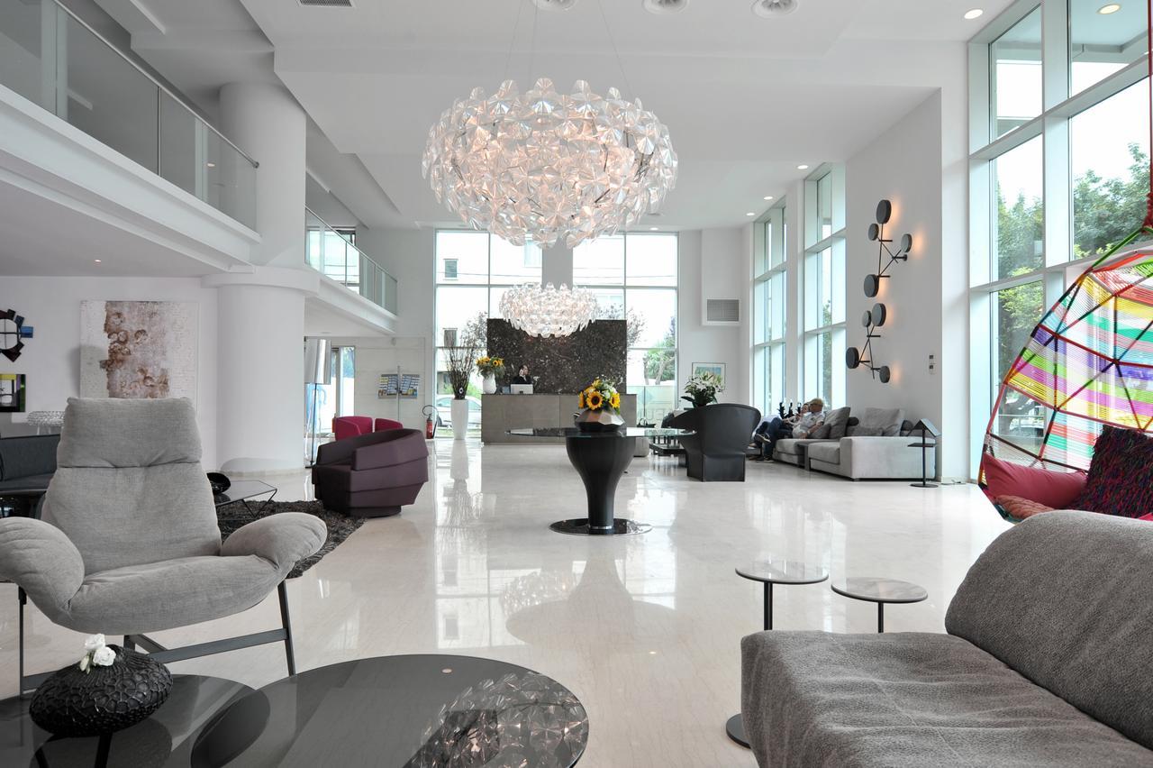 Athenaeum Palace & Luxury Suites Buitenkant foto